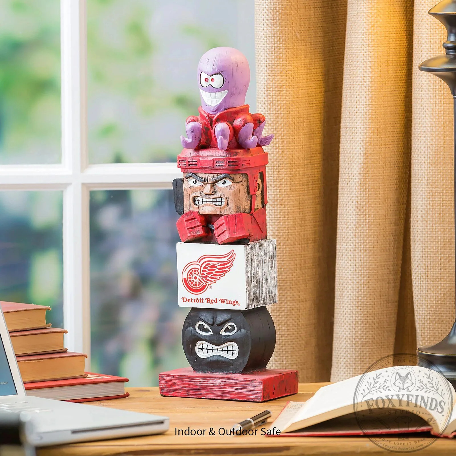 Detroit Red Wings NHL Hockey Team Garden Totem Statue
